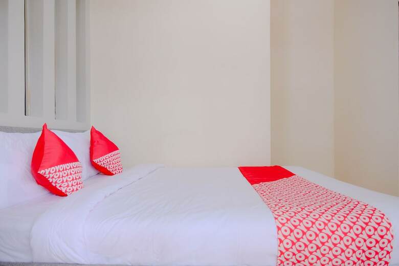 Hotel Oyo 2376 Tiara Family Residence