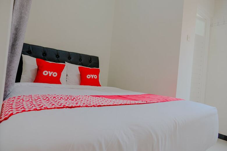 Hotel Oyo 2376 Tiara Family Residence