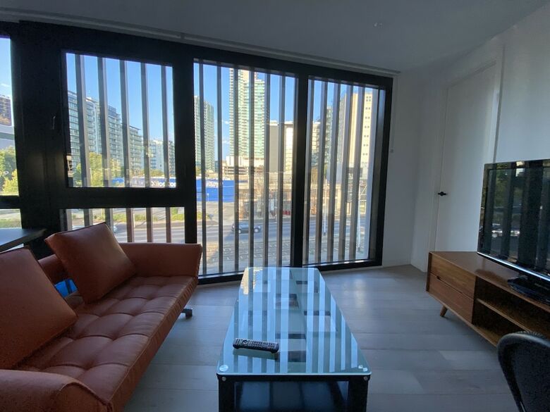 New Luxury 3bedroom Townhouse Cityview