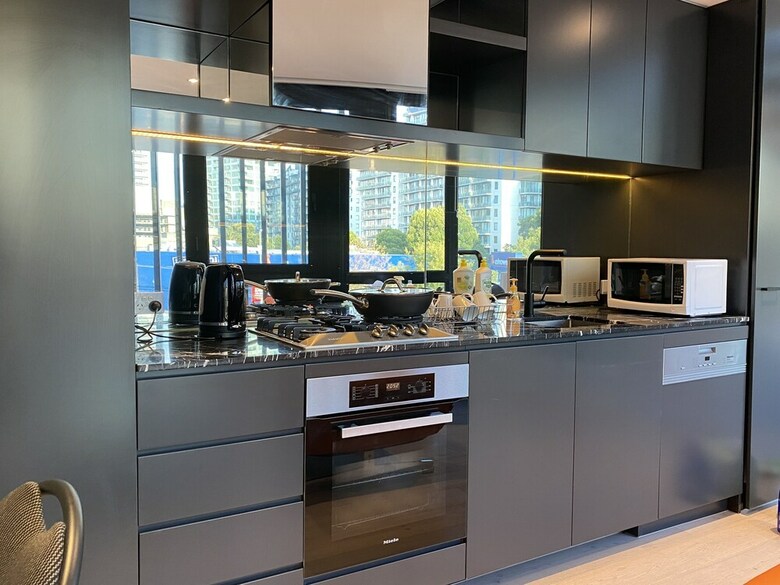 New Luxury 3bedroom Townhouse Cityview