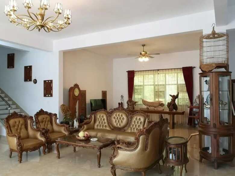 Hotel One House