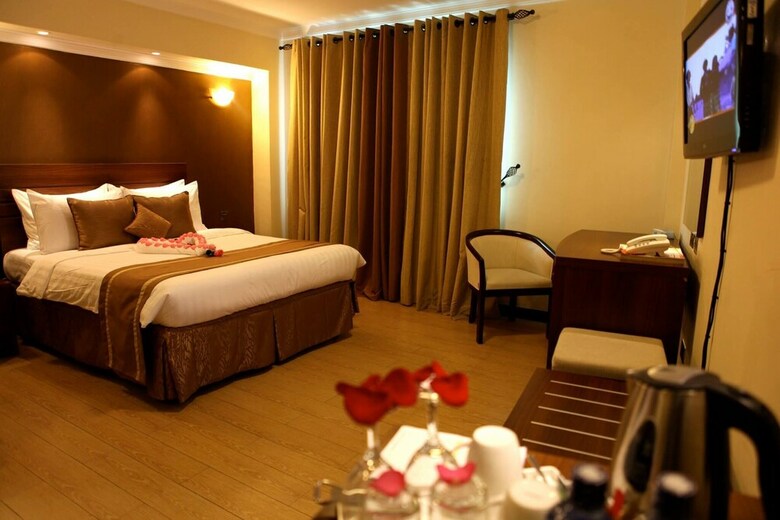 Hotel Summerdale Inn