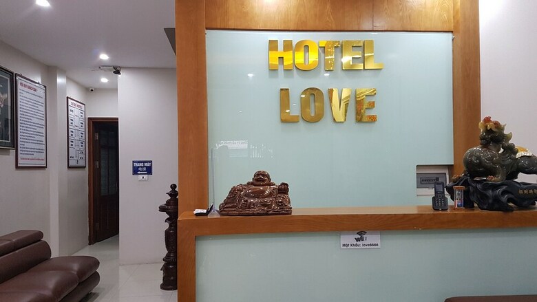 Oyo 756 Love Hotel
