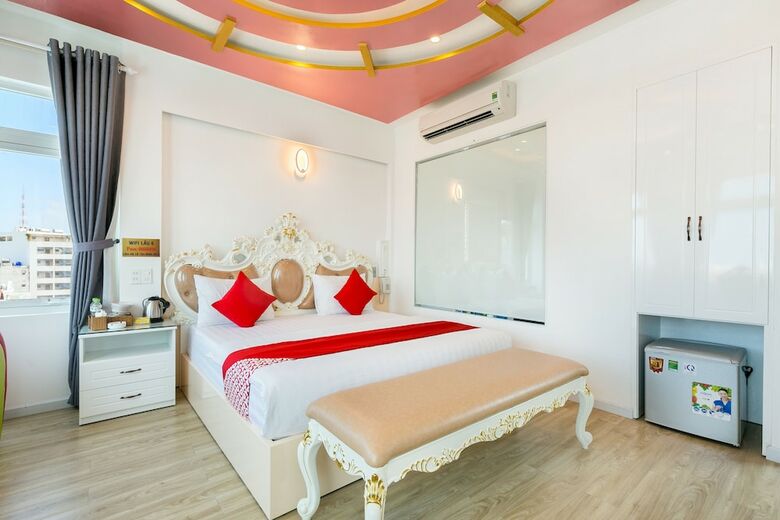 Oyo 785 Linh Nga Hotel