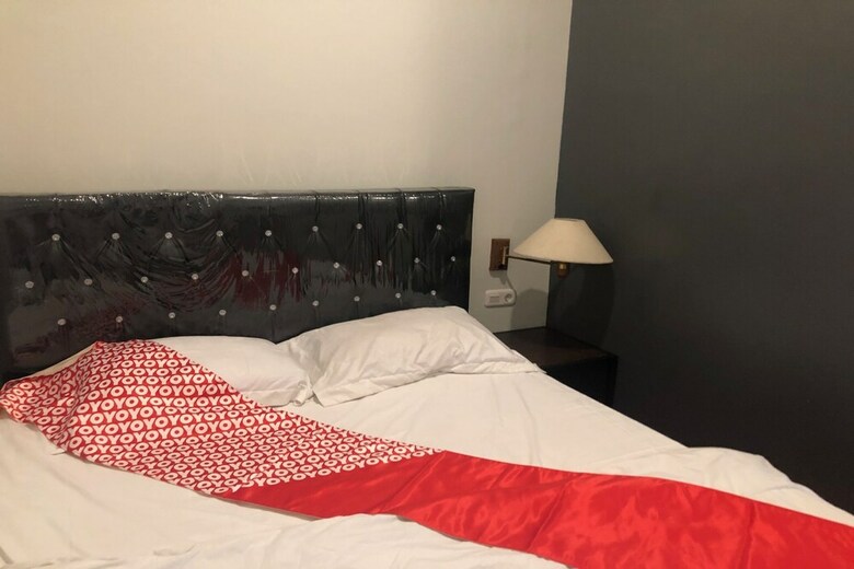 Hotel Oyo 2481 Gangnam Style Residence