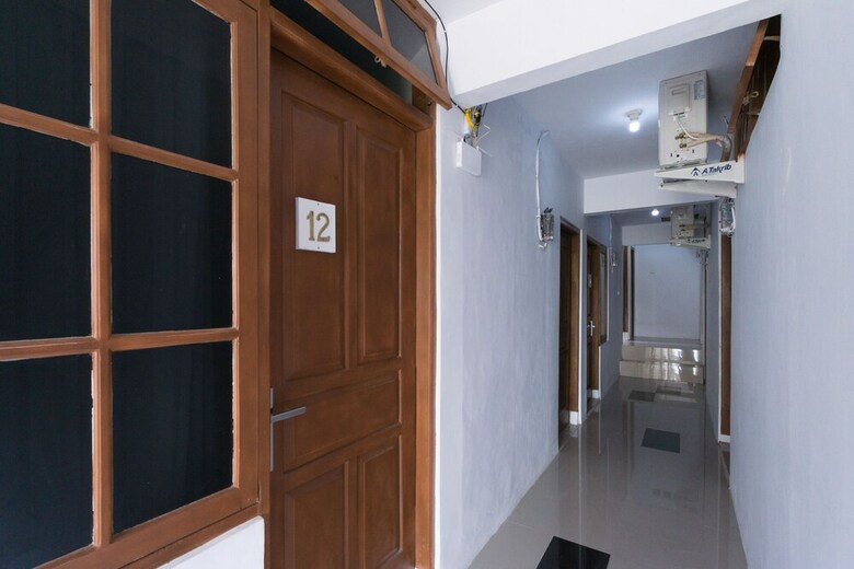 Hotel Oyo 2444 Sera House