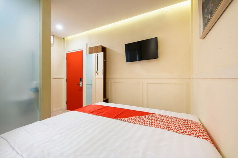 Hostal Oyo 2457 Grha Ivana
