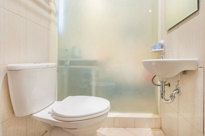 Hostal Oyo 2457 Grha Ivana