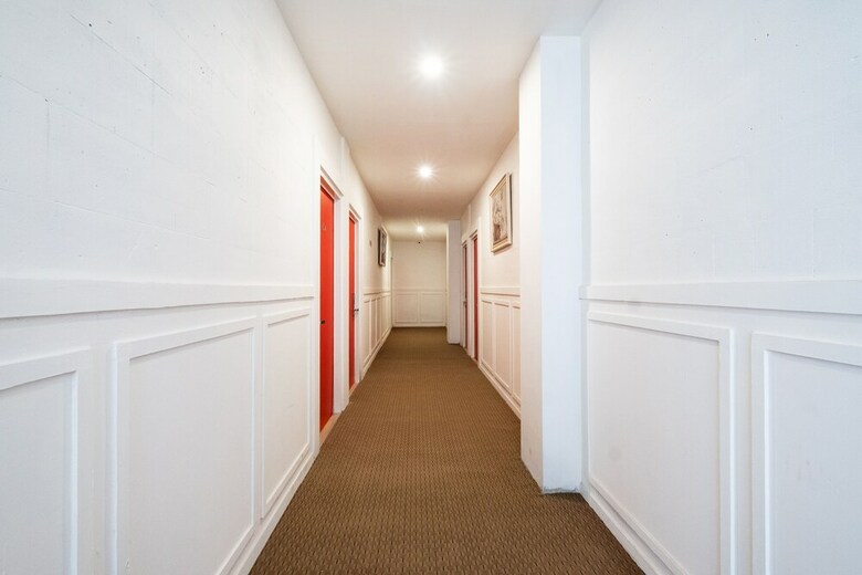 Hostal Oyo 2457 Grha Ivana