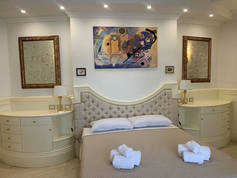 Hotel Simon's Guest House