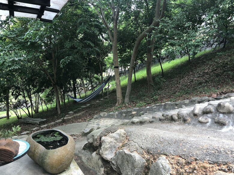 Hotel Between Trees Bnb