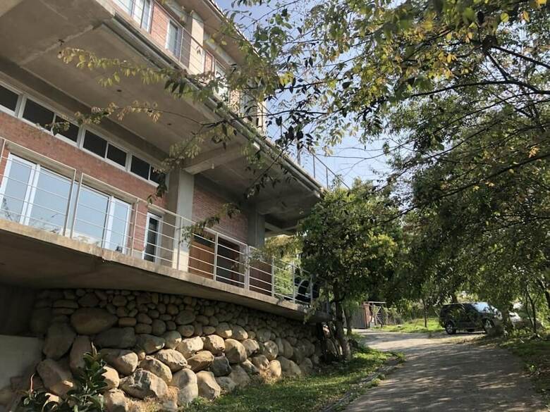 Hotel Between Trees Bnb