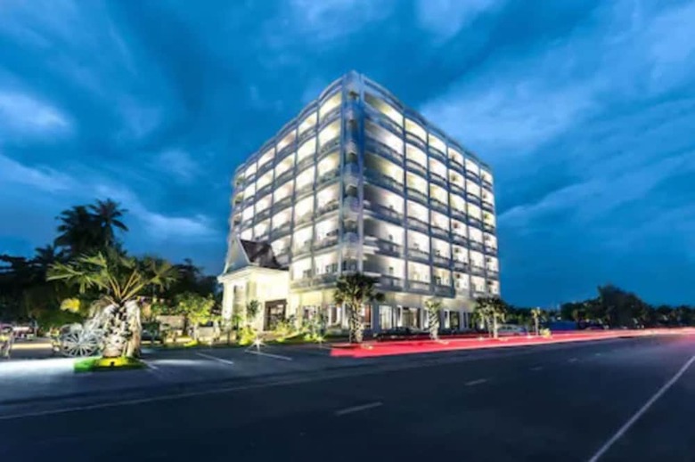 Hotel The Palm Bay Resort