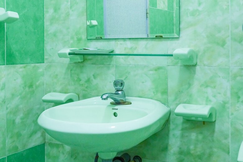Oyo 827 Bach Duong Hotel