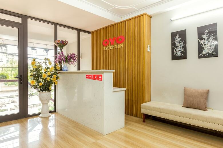 Oyo 800 Candy Hotel