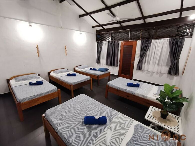 Hotel Nido Mantanani Lodge