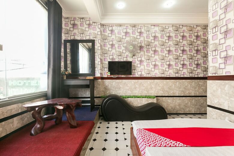 Oyo 816 Ht Love Hotel