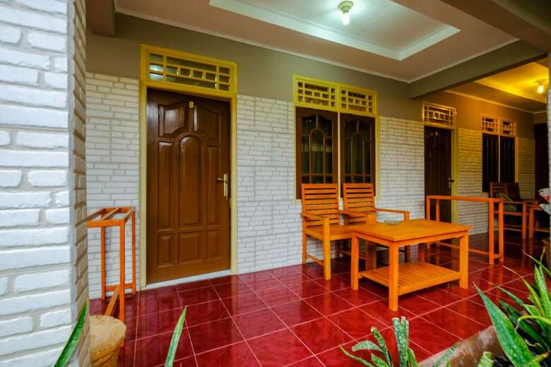 Hostal Oyo 2292 Pondok Lita
