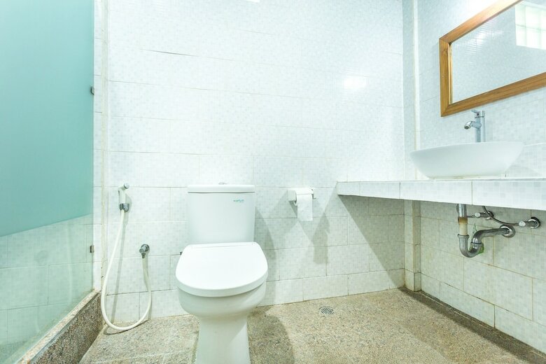 Hotel Oyo 2408 Bc Inn