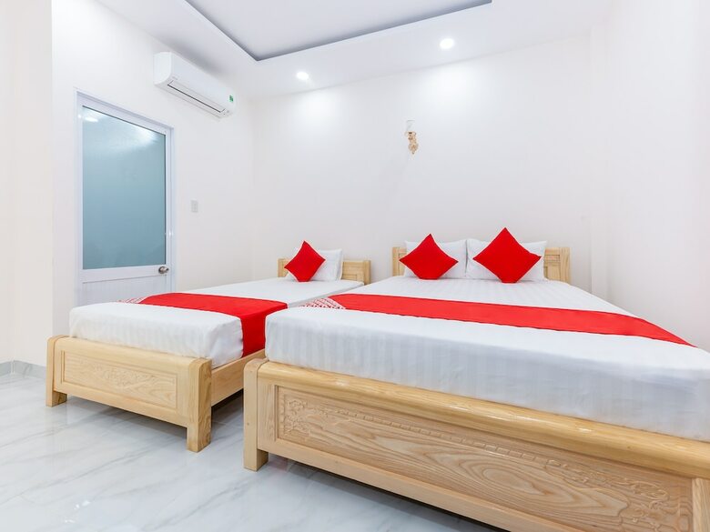 Hotel Oyo 808 Hoang Lan