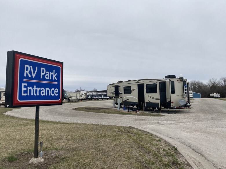 Posada Garnett Hotel & Rv Park