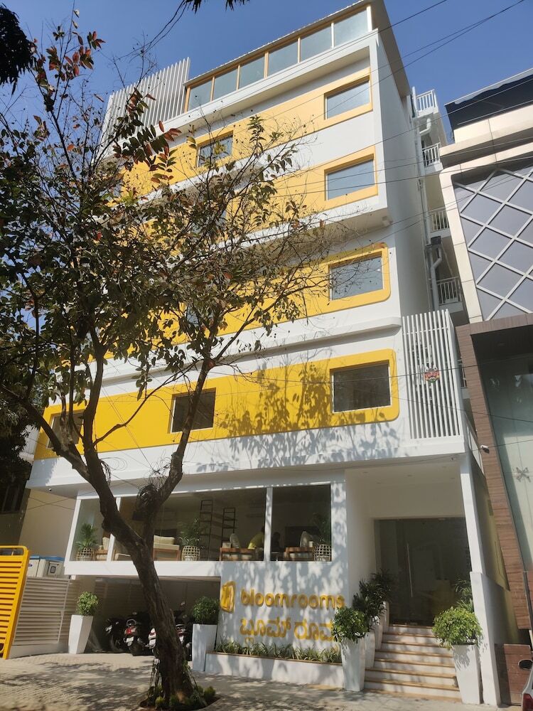 Hotel Bloomrooms @ Cunnigham Road
