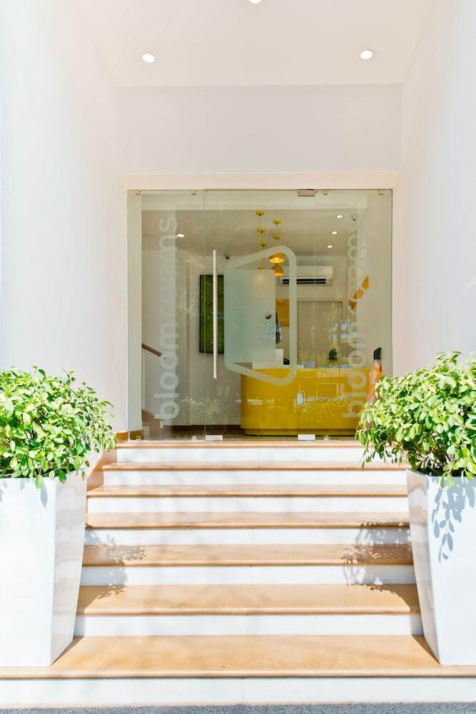 Hotel Bloomrooms @ Cunnigham Road