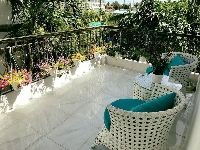 Kat Villa