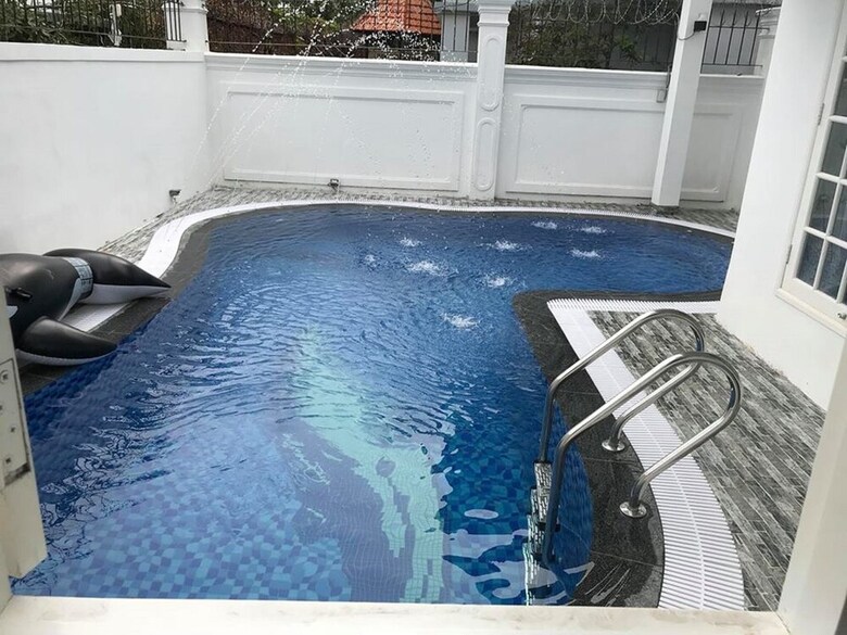 Kat Villa