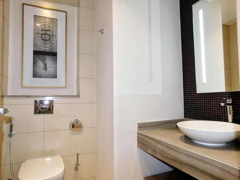 Apartamento Luton Vacation Damac Paramount Tower