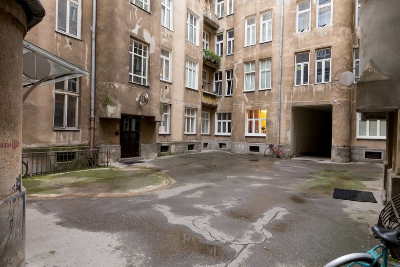 Chlodna Central Warsaw Apartment