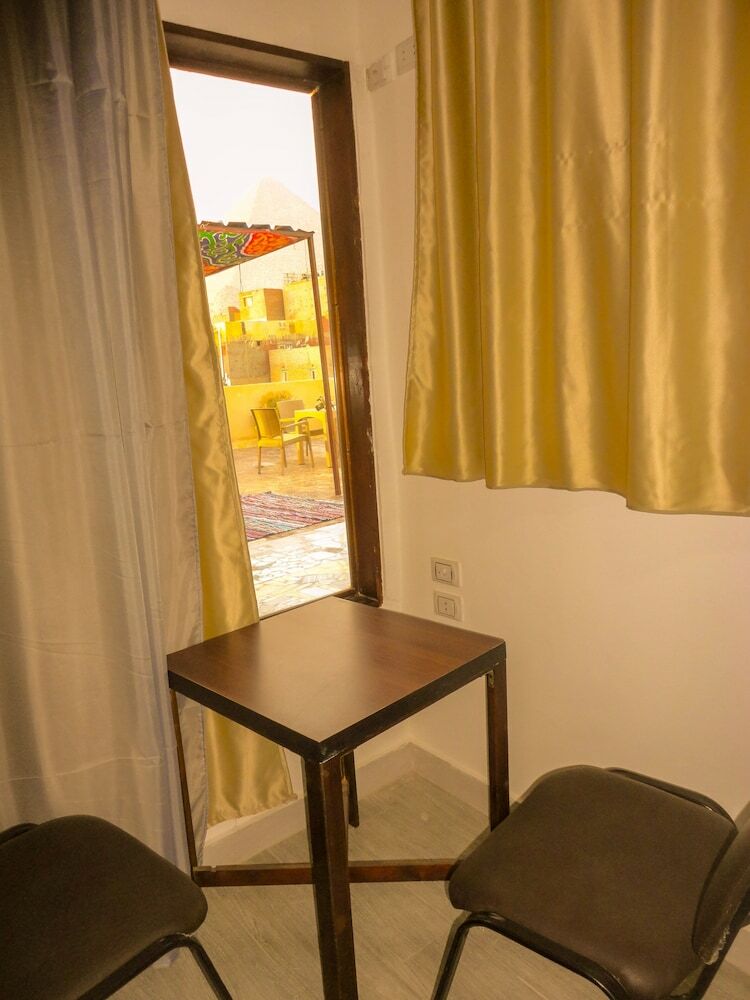 Bed & Breakfast Key Of Pyramids View Inn