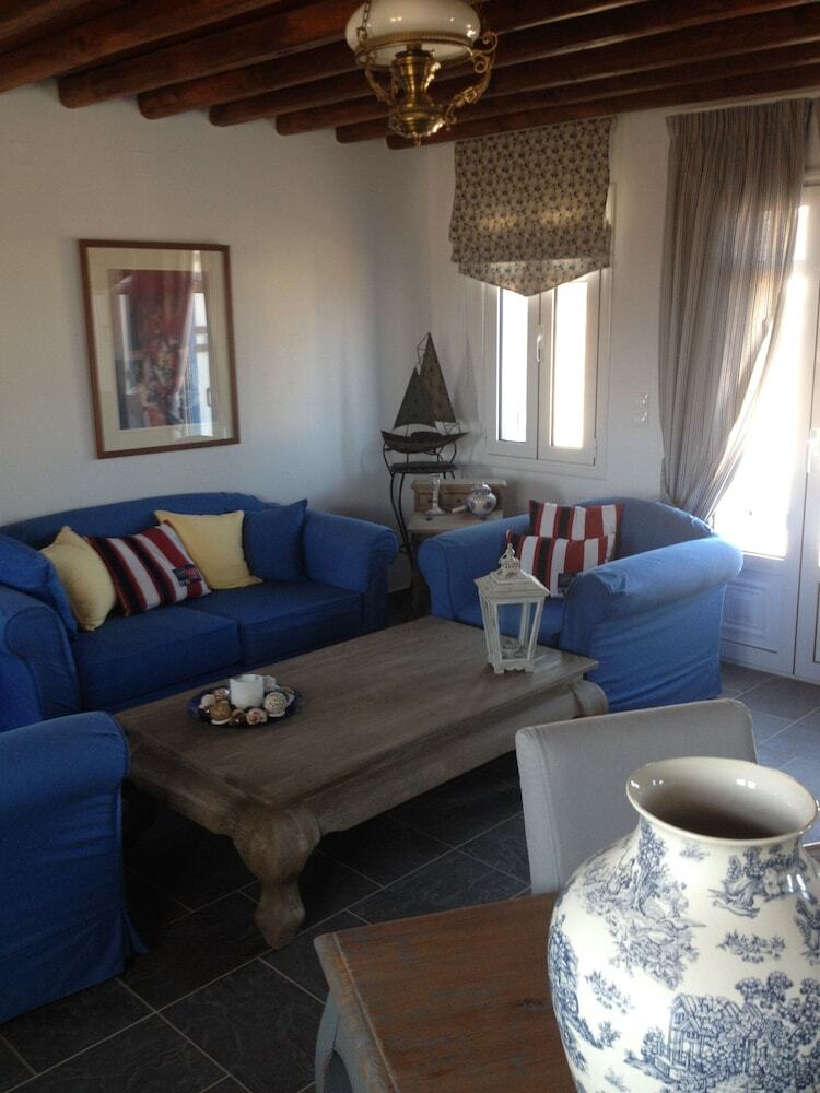 Apartamentos Aegean Boutique Suites