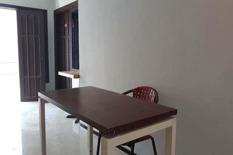 Hostal Oyo 2504 Karangasem Residence