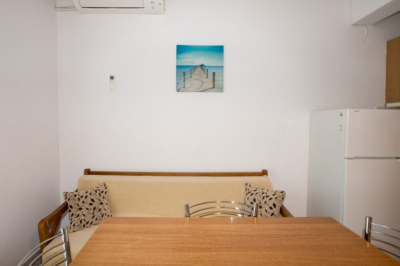 Aparthotel Karayiannis Hotel