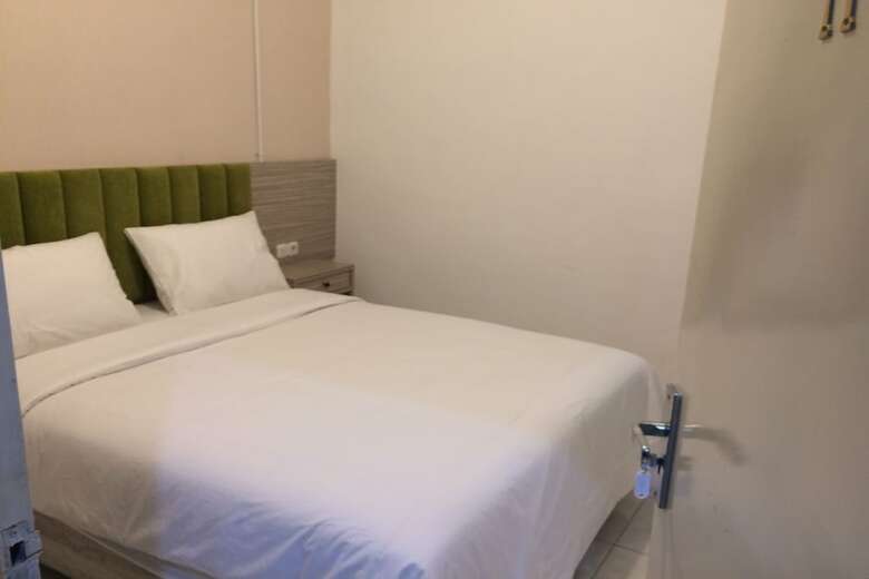 Hostal Oyo 2509 Central District Residence