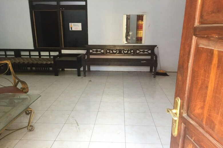 Hostal Oyo 2509 Central District Residence