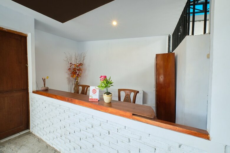 Hostal Oyo 2519 Mayang Garini