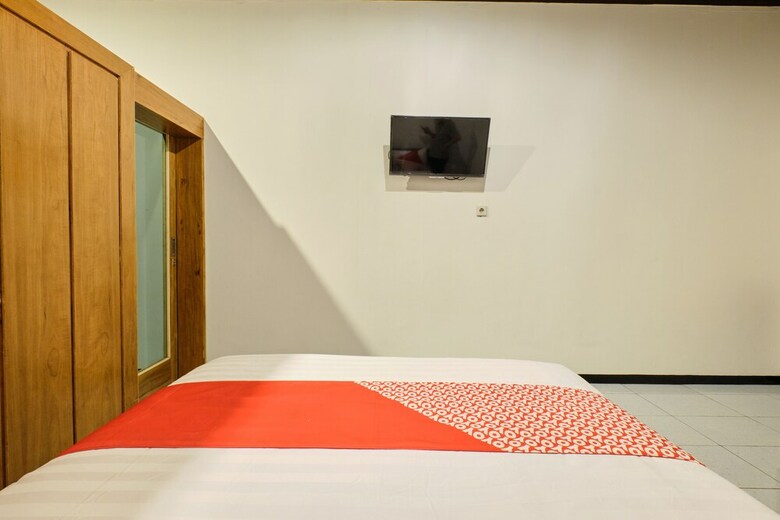 Hostal Oyo 2519 Mayang Garini