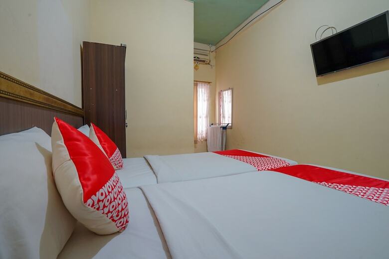 Hostal Oyo 2502 Triantama Kost Syariah