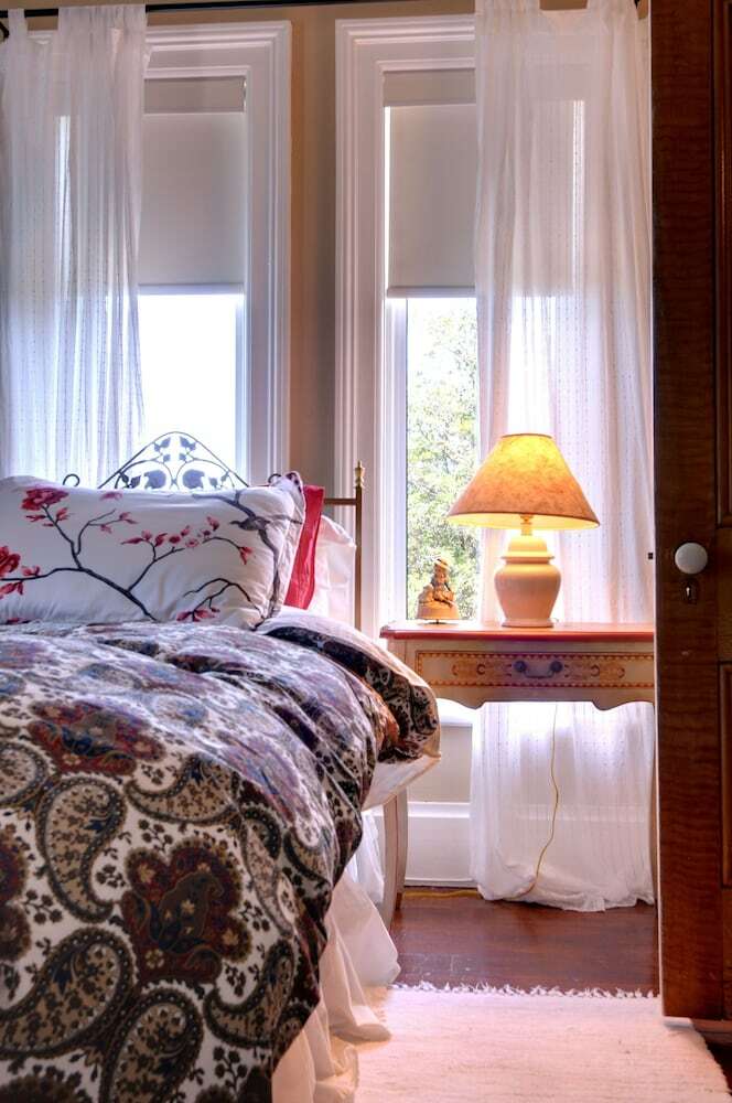 Bed & Breakfast Devonshire Guest House & Spa