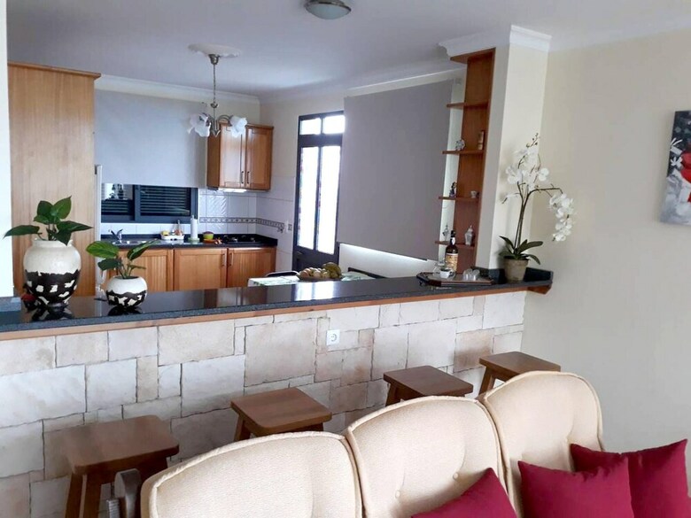 House With 2 Bedrooms In Lombo Do Doutor, With Wifi