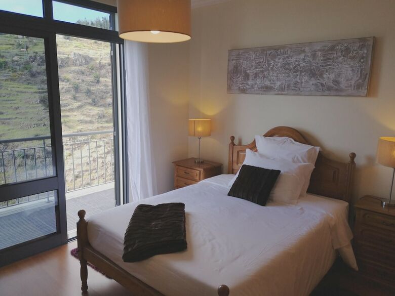 House With 2 Bedrooms In Lombo Do Doutor, With Wifi