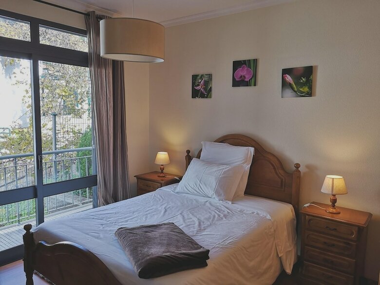 House With 2 Bedrooms In Lombo Do Doutor, With Wifi