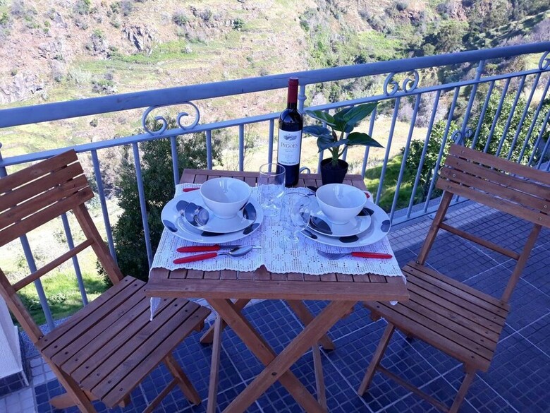 House With 2 Bedrooms In Lombo Do Doutor, With Wifi