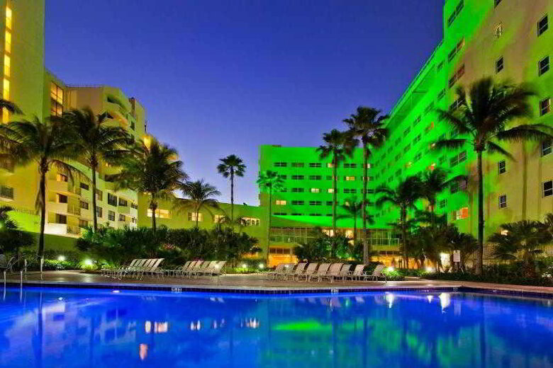 Hotel Holiday Inn Miami Beach