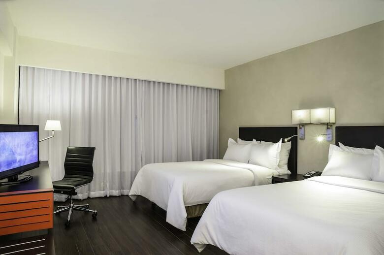 Hotel Fiesta Inn Monterrey Valle