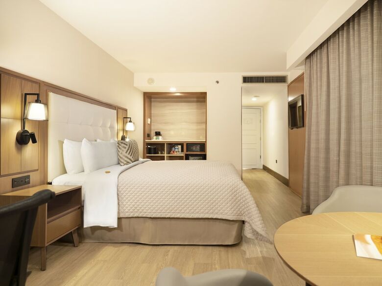 Hotel Ms Milenium Monterrey, Curio Collection By Hilton