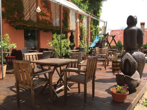 Hotel & Penzi�n Grand Matej