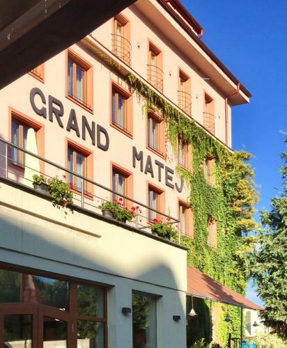 Hotel & Penzi�n Grand Matej
